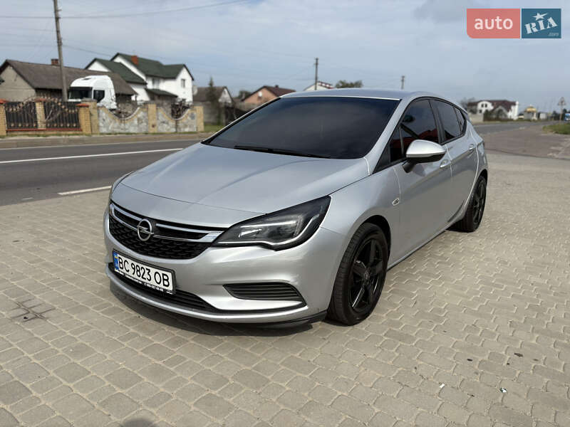 Opel Astra 2016