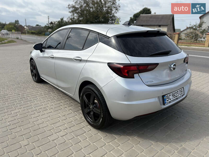 Opel Astra 2016