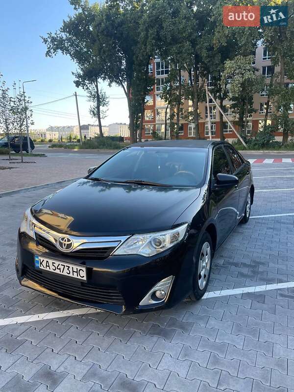 Toyota Camry 2015