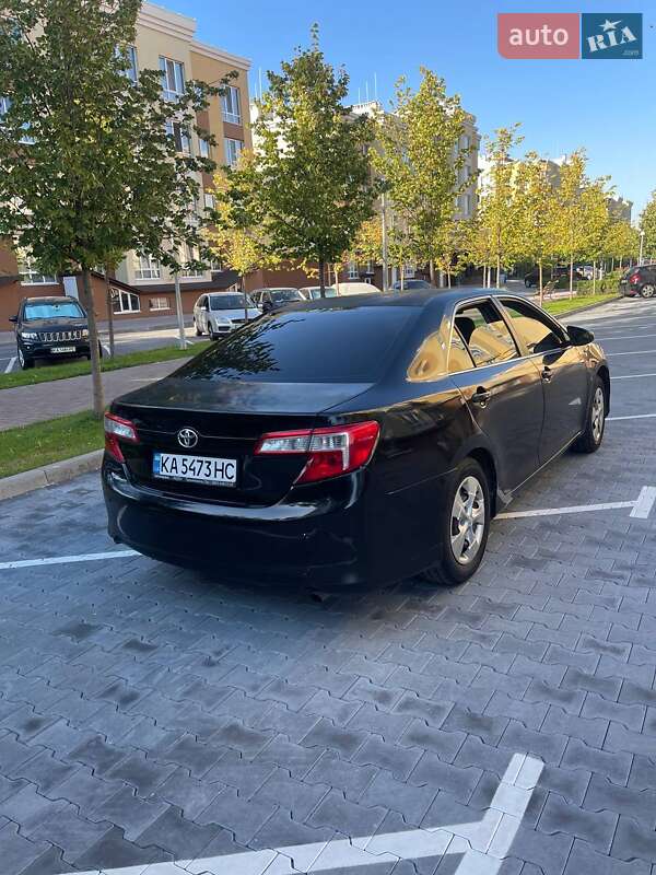 Toyota Camry 2015