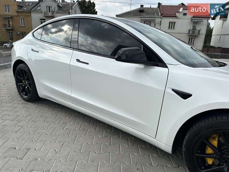 Tesla Model 3 2020