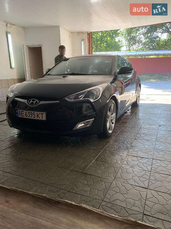 Hyundai Veloster 2011