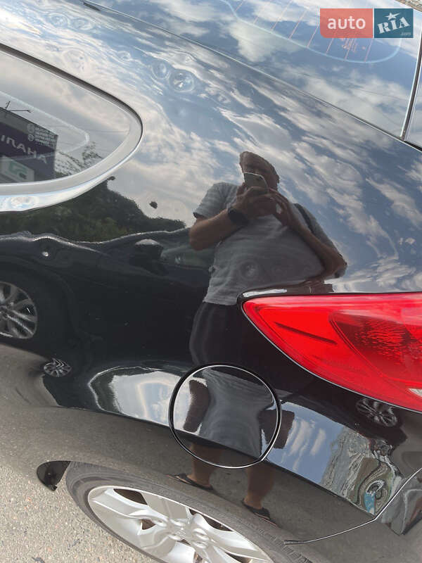 Hyundai Veloster 2011