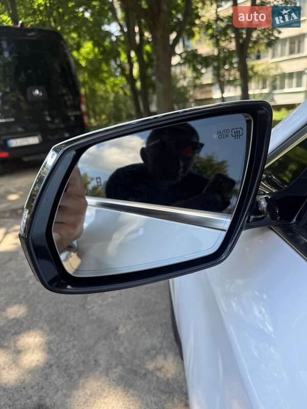 Hyundai Genesis 2015