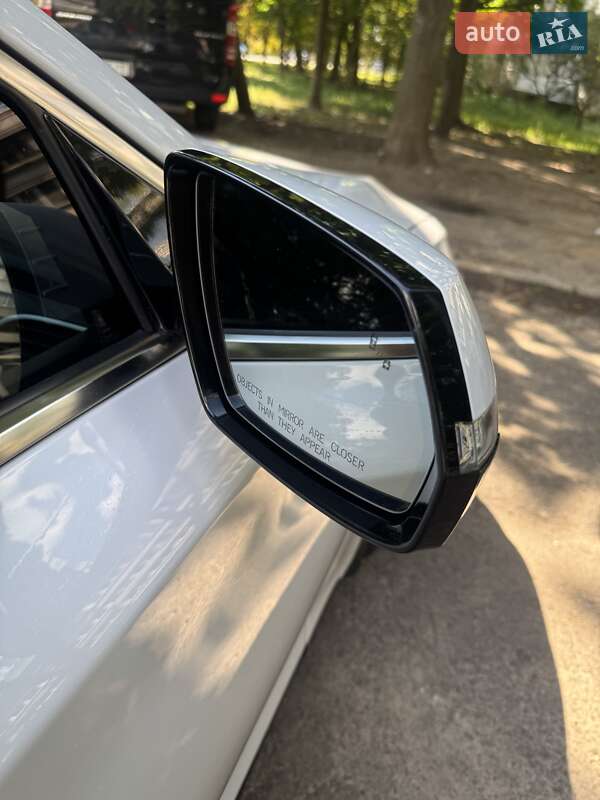 Hyundai Genesis 2015