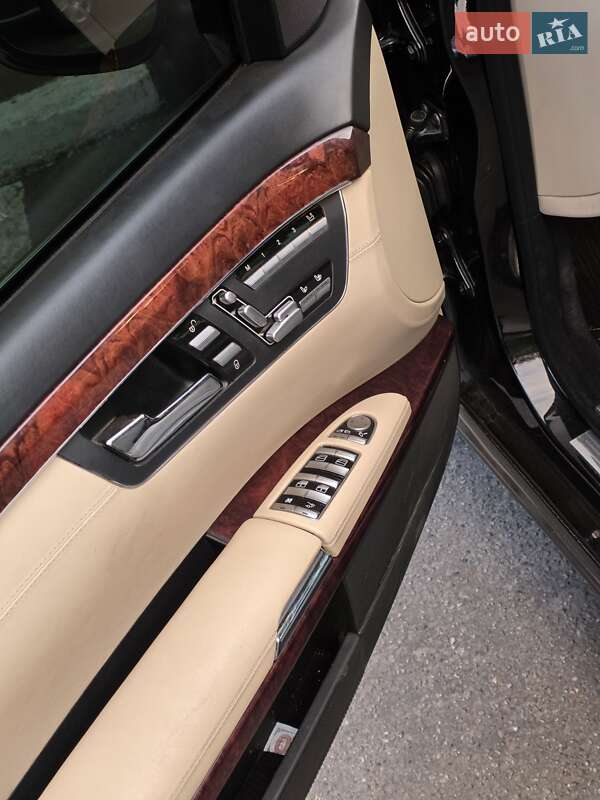 Mercedes-Benz S-Class 2007