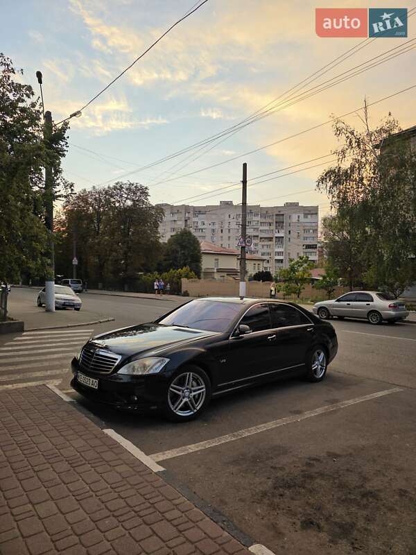 Mercedes-Benz S-Class 2007