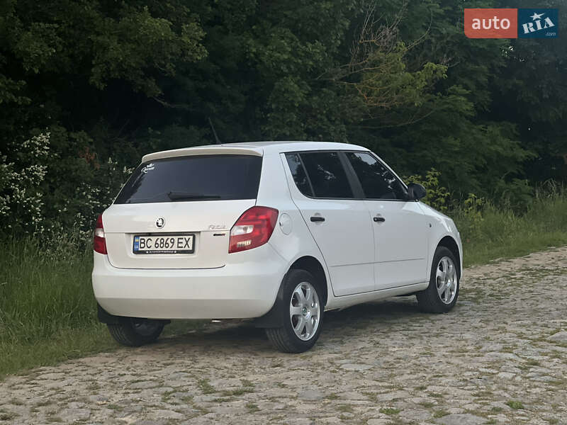 Skoda Fabia 2011