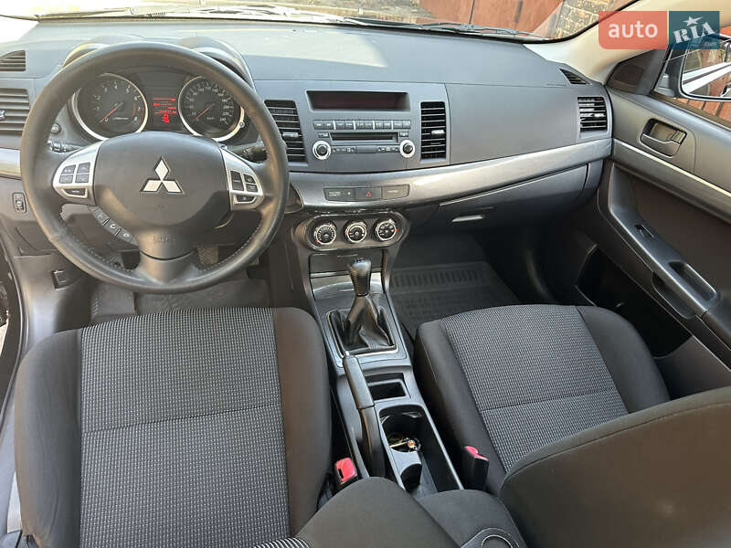 Mitsubishi Lancer 2011