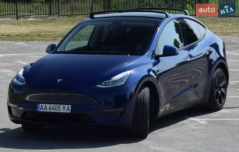 Tesla Model Y 2021