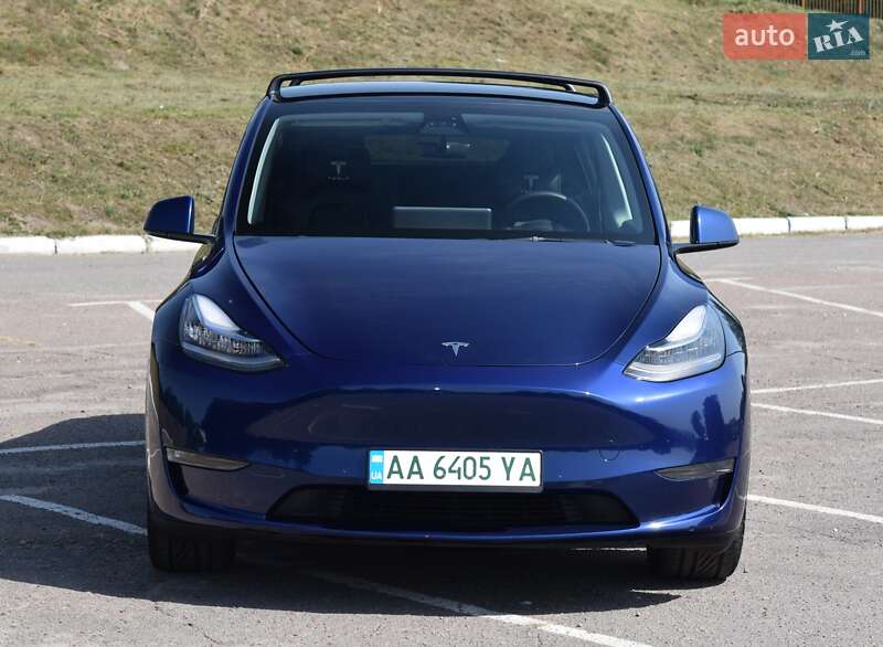 Tesla Model Y 2021