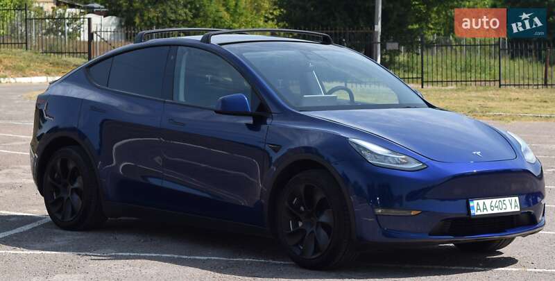 Tesla Model Y 2021