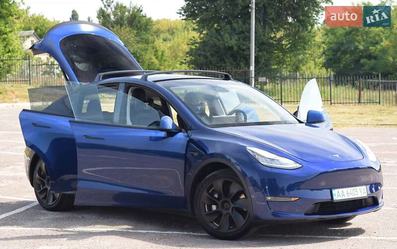 Tesla Model Y 2021