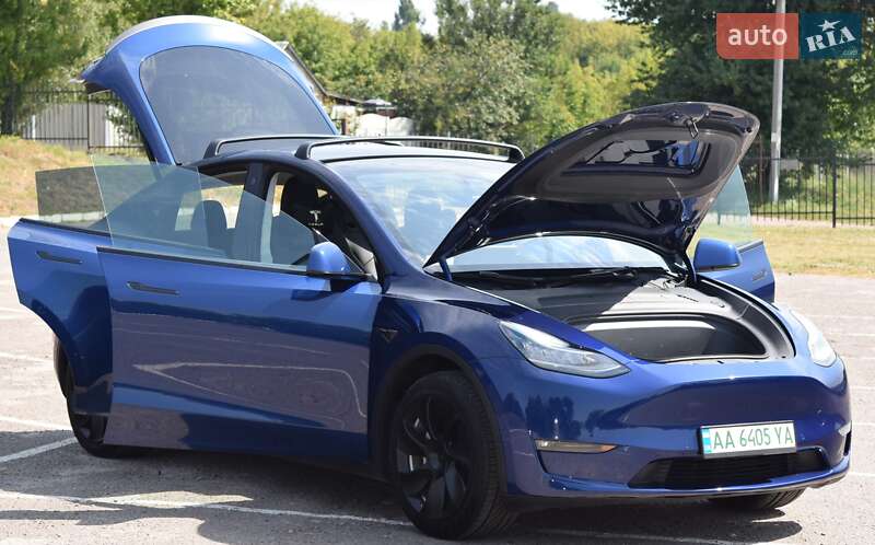 Tesla Model Y 2021