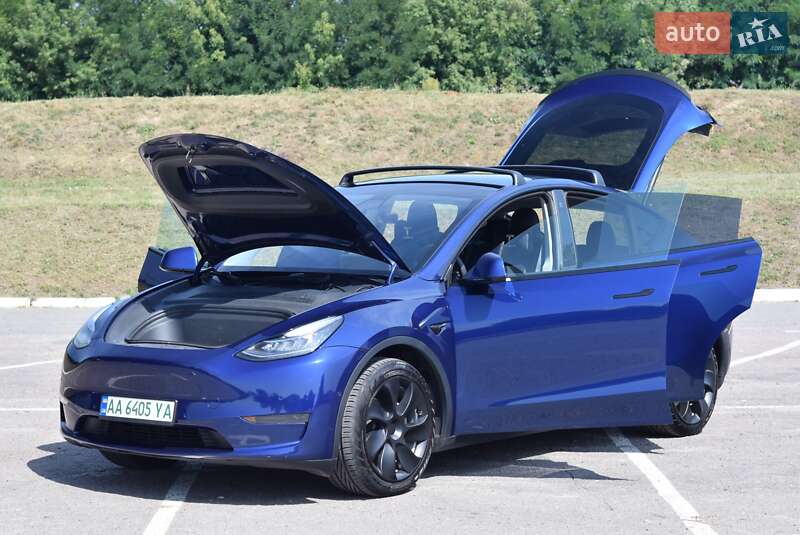 Tesla Model Y 2021