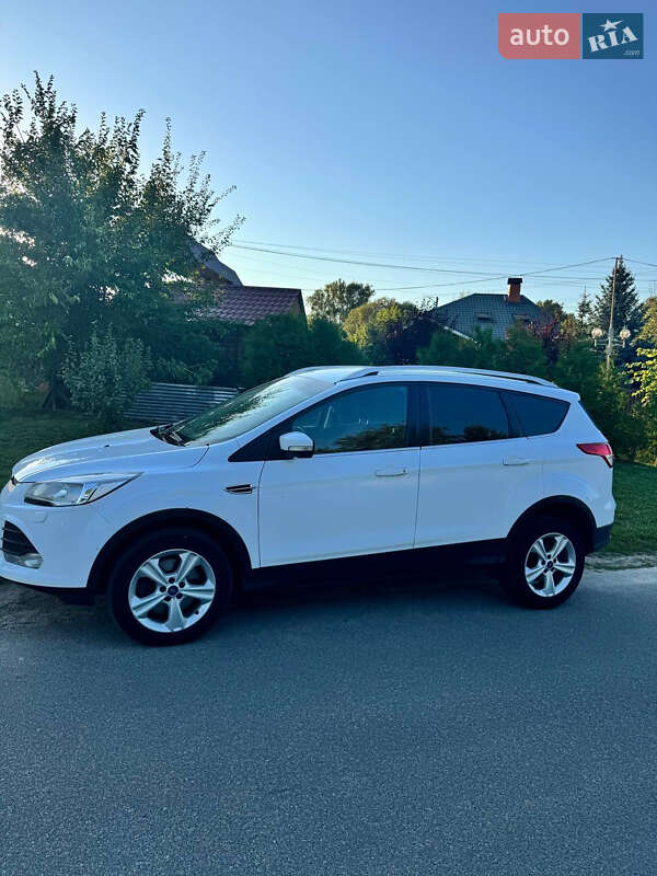 Ford Kuga 2016