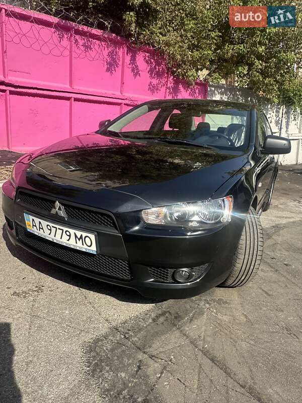 Mitsubishi Lancer 2011