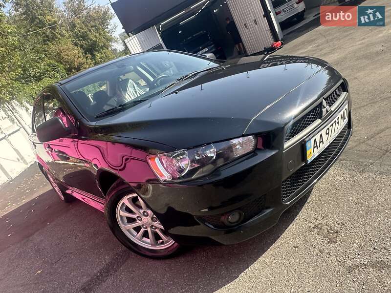 Mitsubishi Lancer 2011