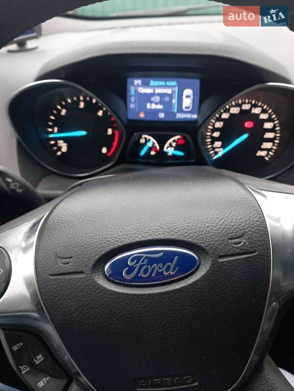 Ford Kuga 2013