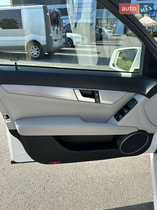 Mercedes-Benz C-Class 2013