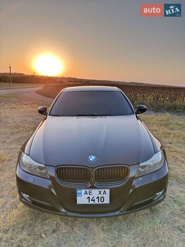 BMW 3 Series 2009
