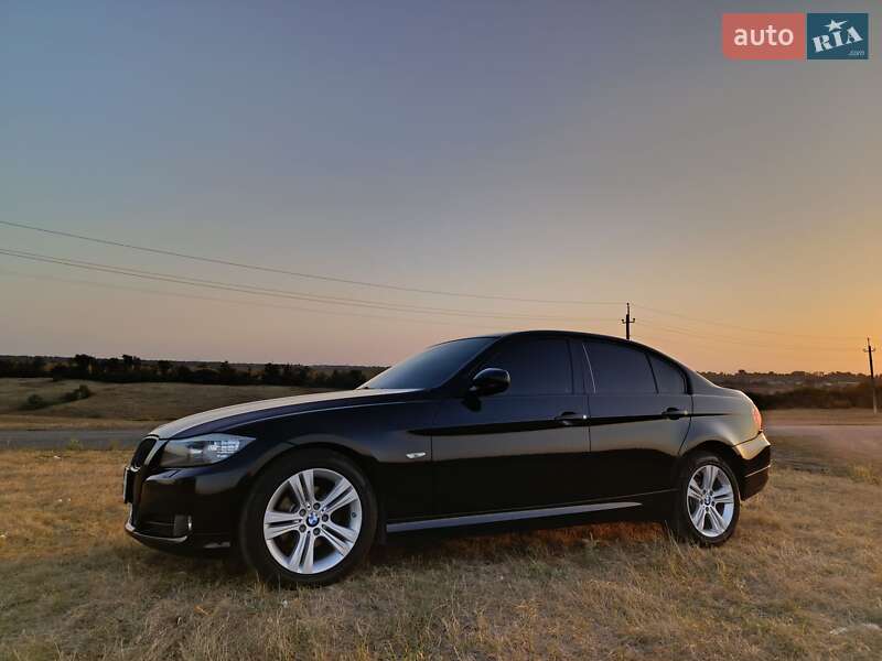 BMW 3 Series 2009