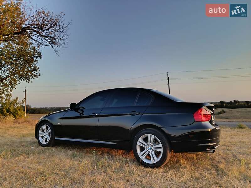 BMW 3 Series 2009