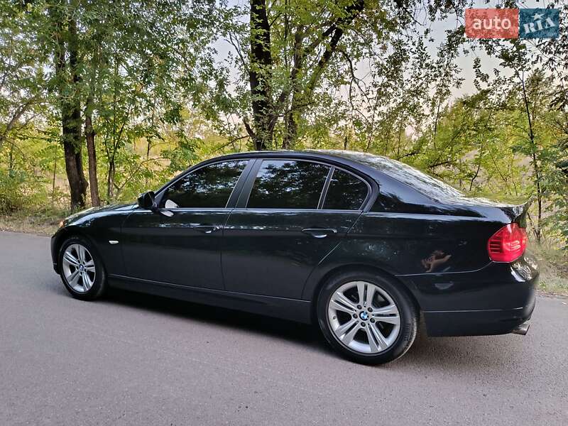 BMW 3 Series 2009