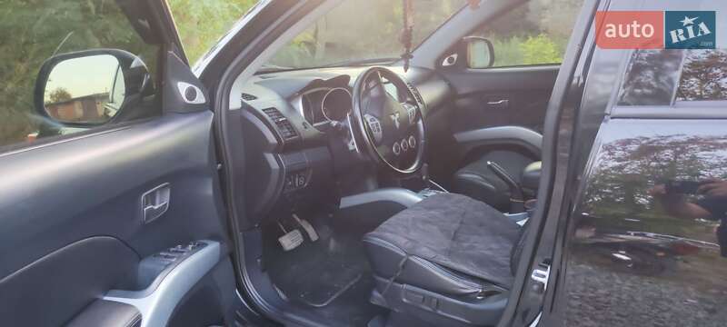 Mitsubishi Outlander 2009