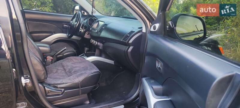 Mitsubishi Outlander 2009