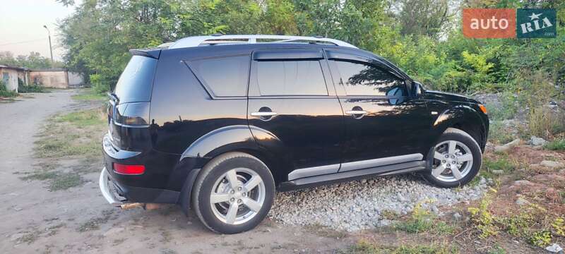 Mitsubishi Outlander 2009