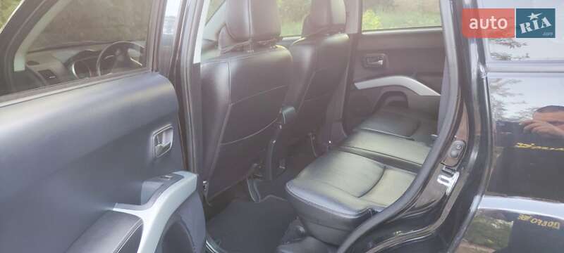 Mitsubishi Outlander 2009