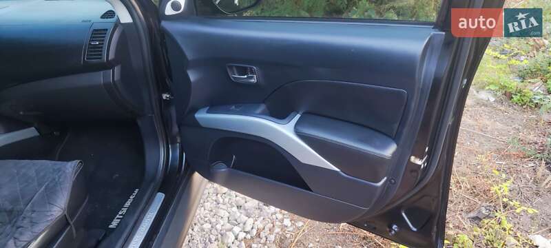 Mitsubishi Outlander 2009