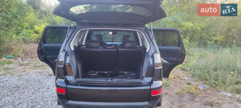 Mitsubishi Outlander 2009