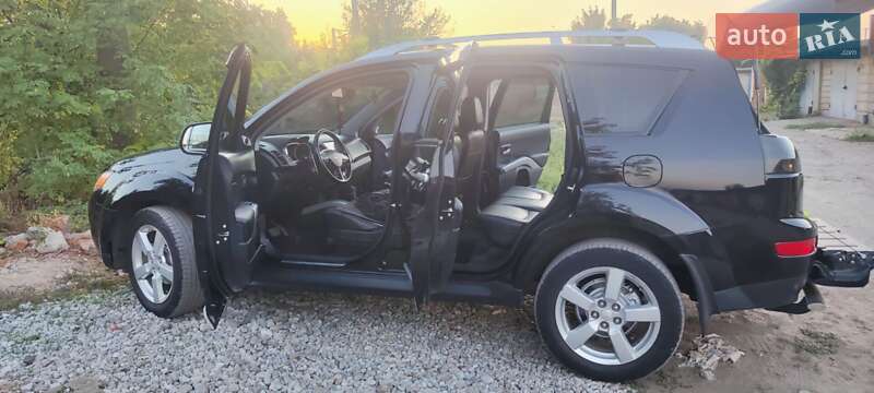 Mitsubishi Outlander 2009