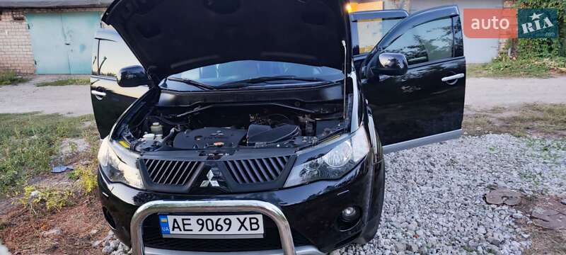 Mitsubishi Outlander 2009