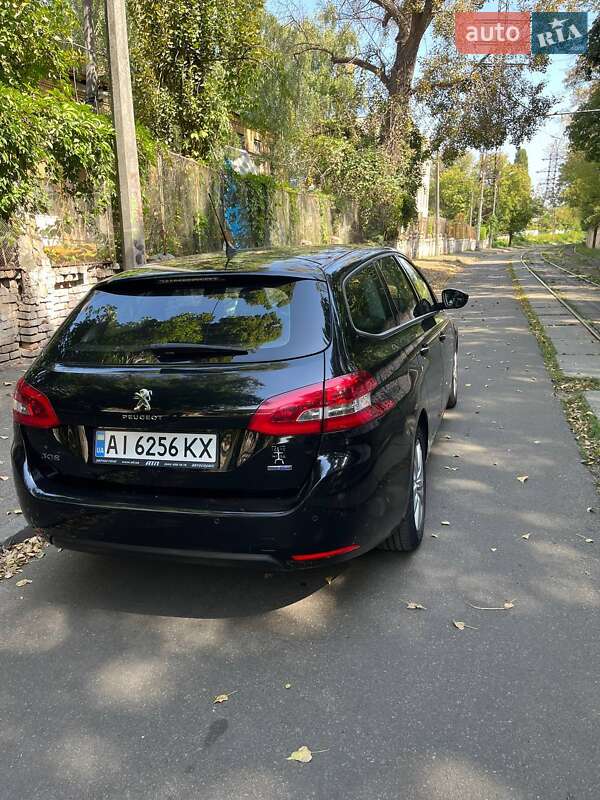 Peugeot 308 2015