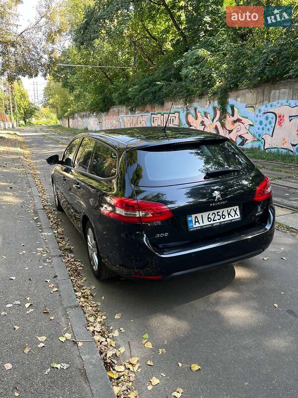 Peugeot 308 2015