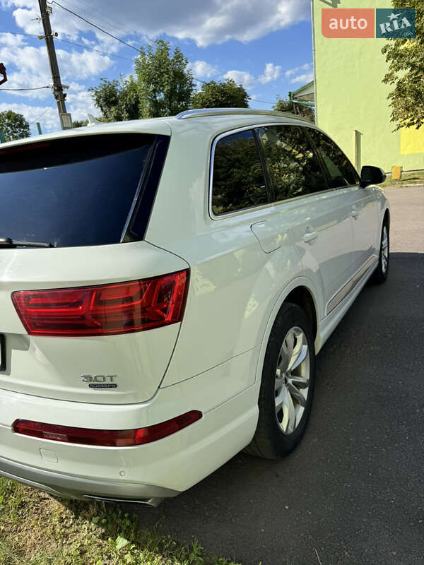 Audi Q7 2016