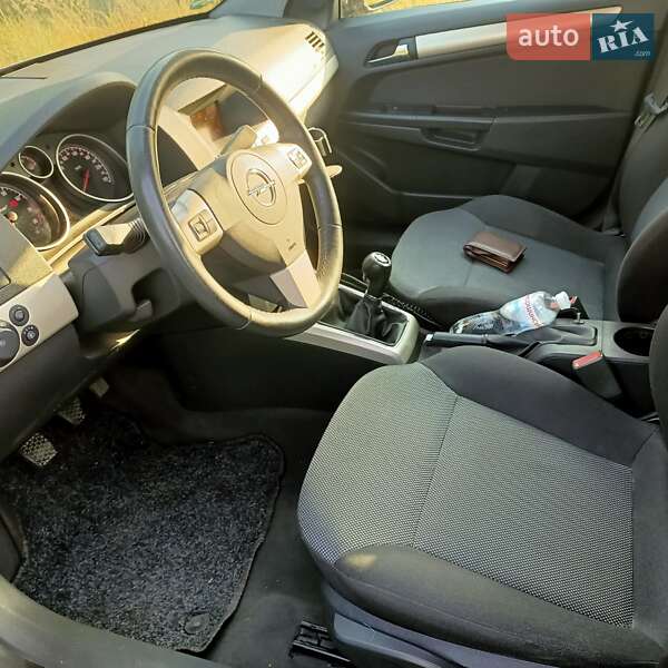 Opel Astra 2008