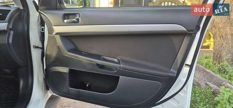 Mitsubishi Lancer 2009