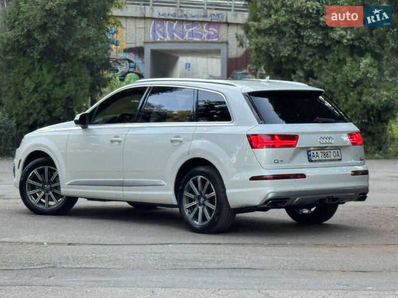 Audi Q7 2016