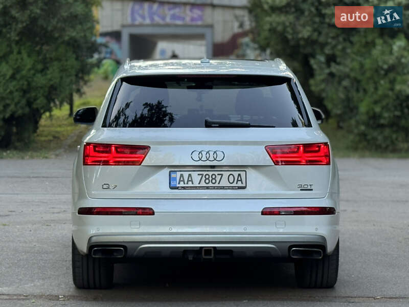 Audi Q7 2016