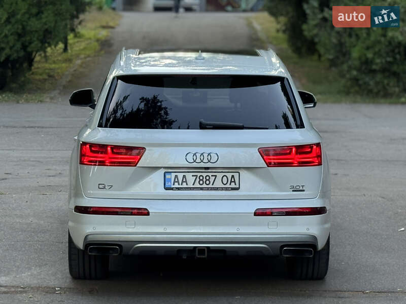 Audi Q7 2016