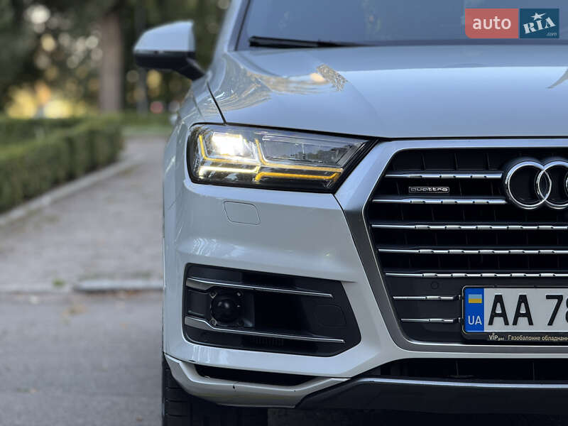 Audi Q7 2016