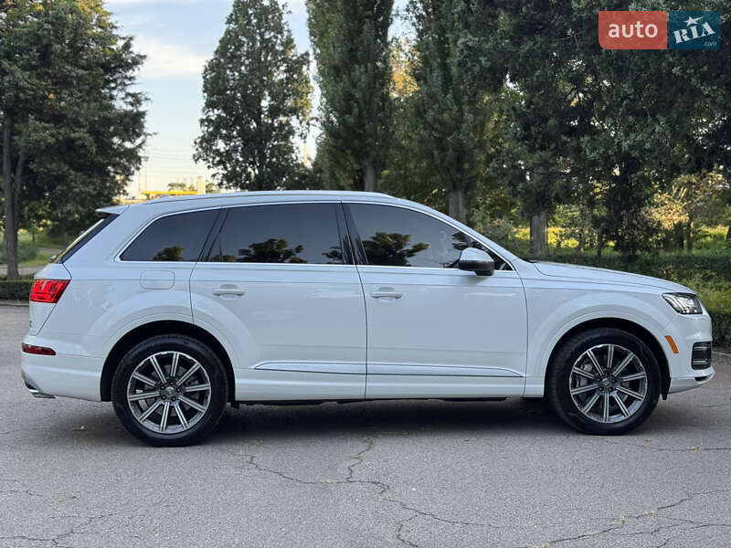 Audi Q7 2016