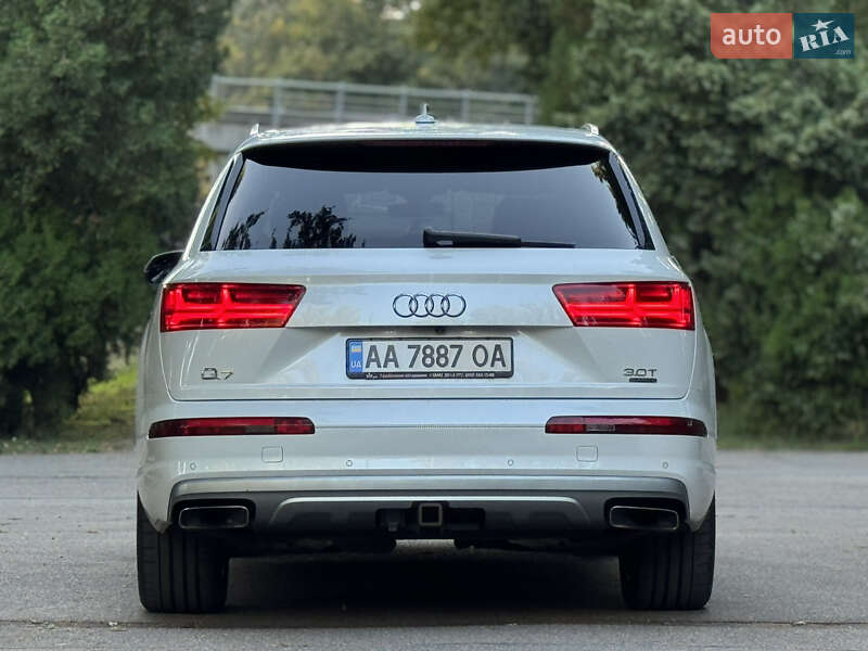 Audi Q7 2016