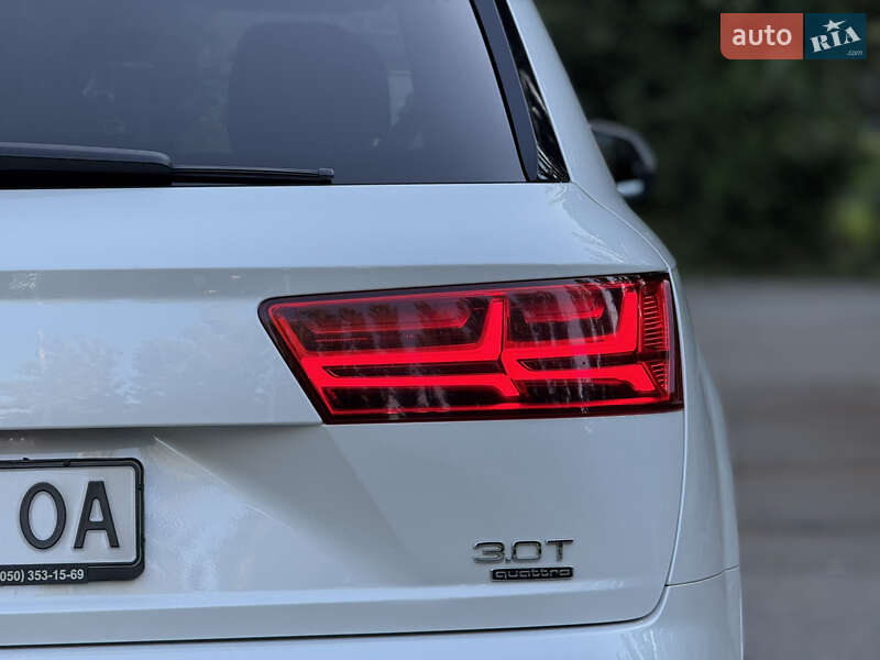 Audi Q7 2016