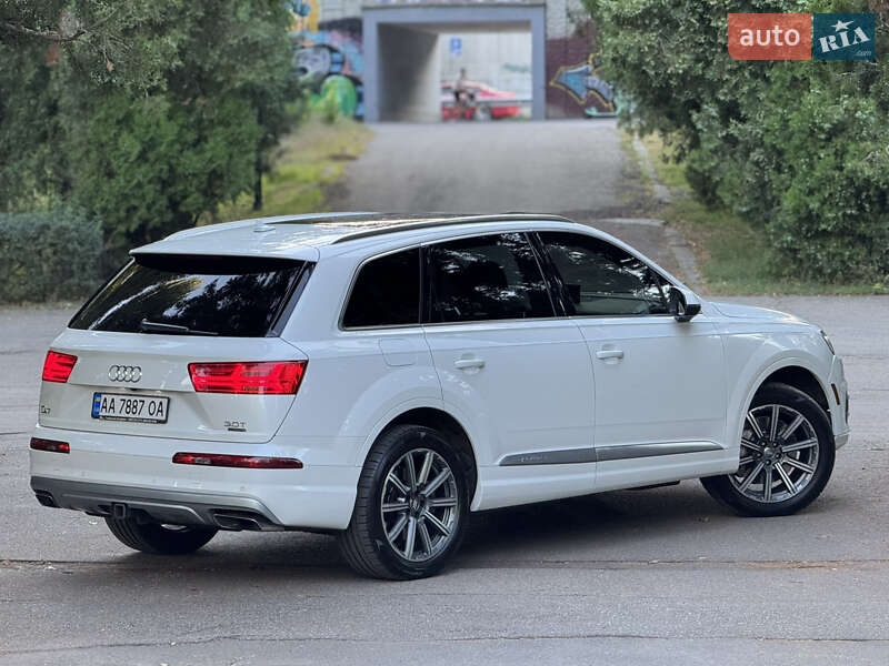 Audi Q7 2016