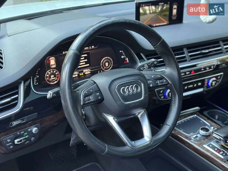Audi Q7 2016